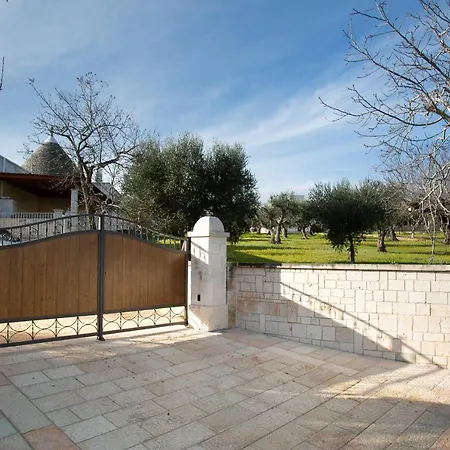 Trullo Dei Maestri Villa *