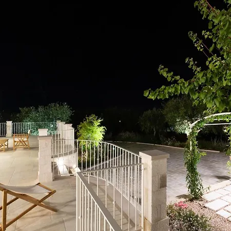 Trullo Dei Maestri Villa